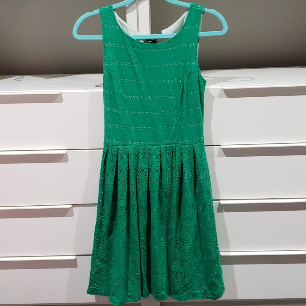 EUC green fit and flare Anthro Dress size XS
